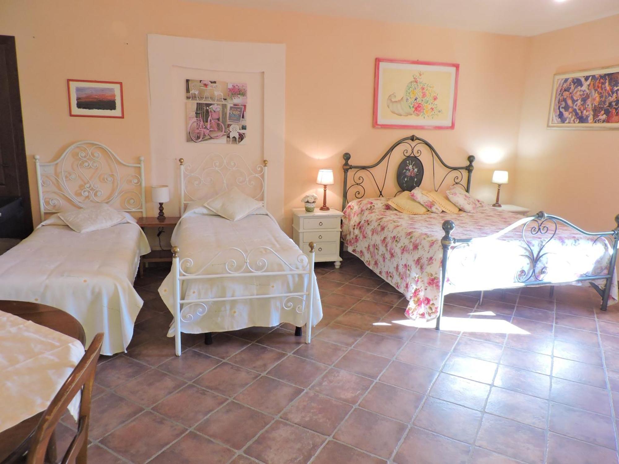 Casale Fedele Family Relax B&B Vicino Al Borgo Ronciglione  Rum bild