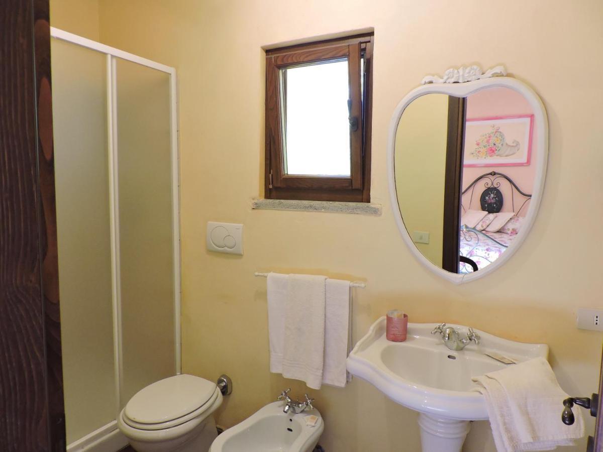 Casale Fedele Family Relax B&B Vicino Al Borgo Ronciglione  Exteriör bild